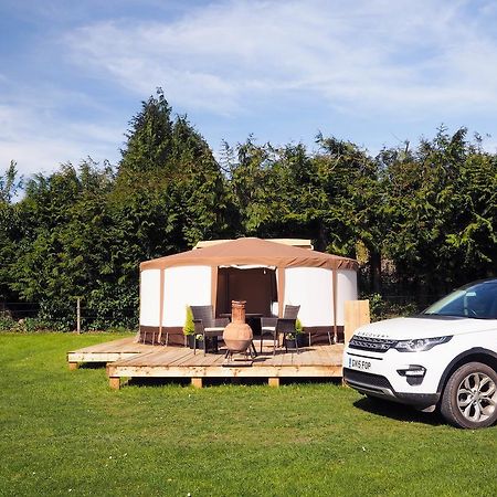 Old Dairy Farm Glamping Hotel Emsworth Bagian luar foto