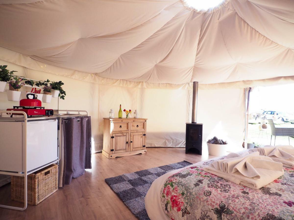 Old Dairy Farm Glamping Hotel Emsworth Bagian luar foto